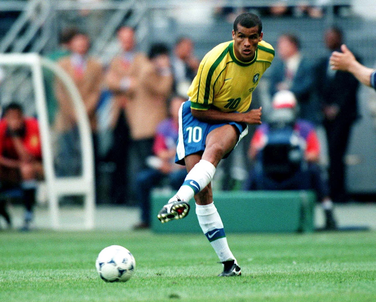 加强地质灾 加强地质灾