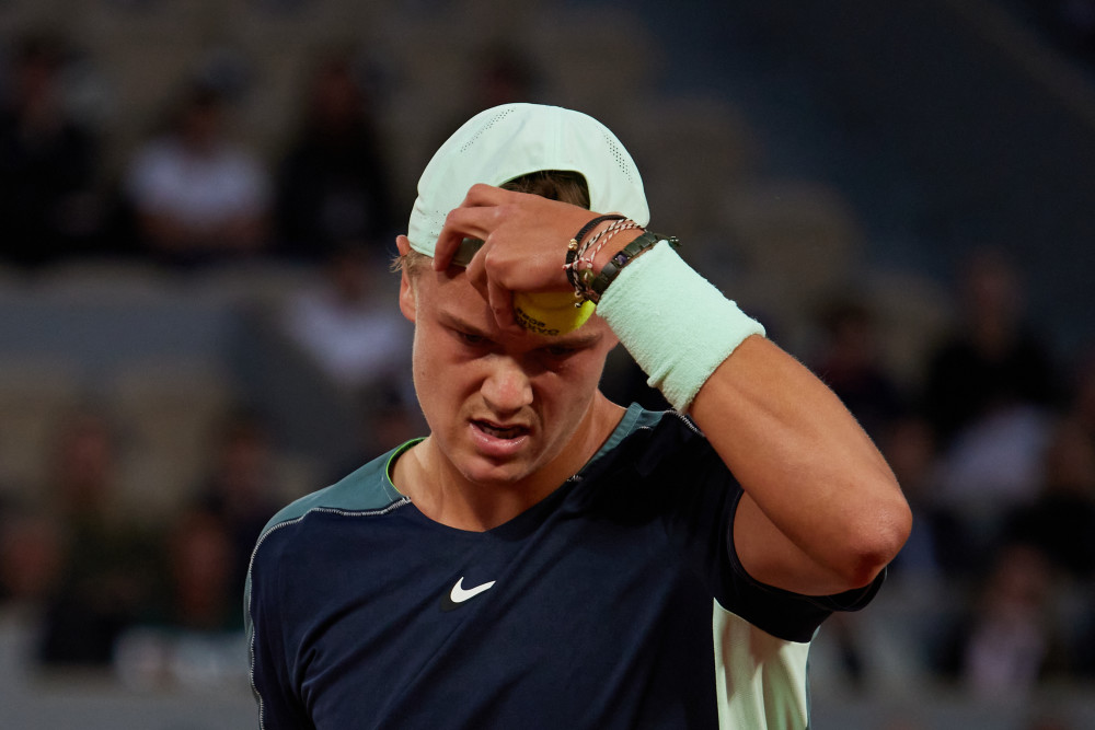 赛场上也多 赛场上也多