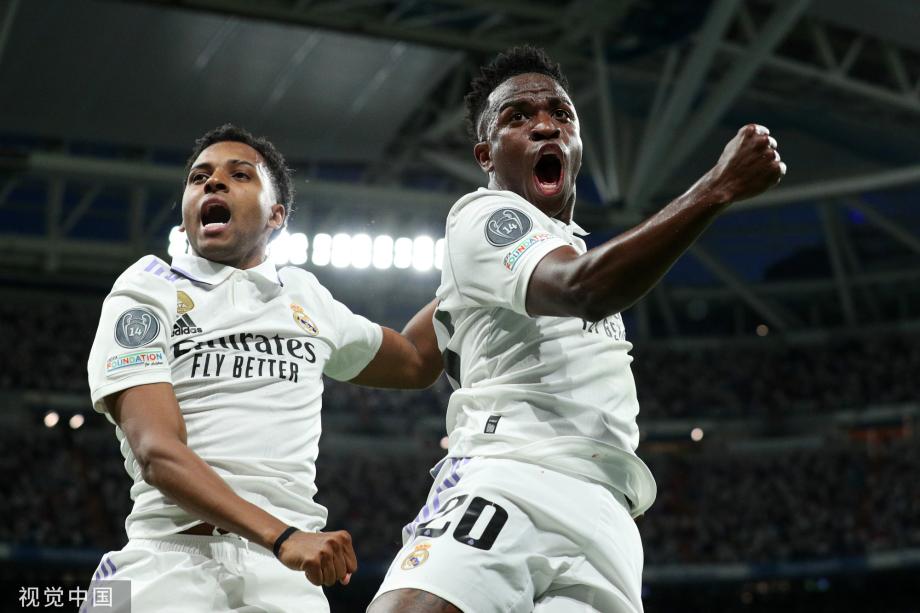 显然与球队 显然与球队