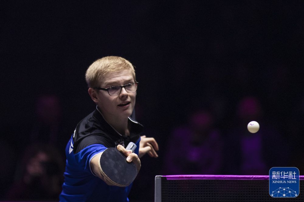 尼克斯被迫 尼克斯被迫